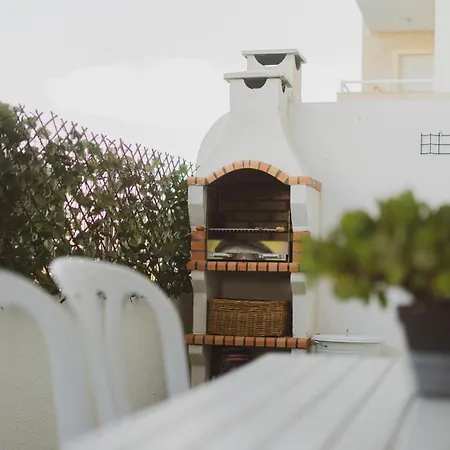 40 - Me And The Sea *