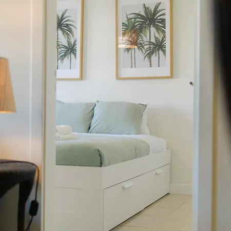 40 - Me And The Sea *