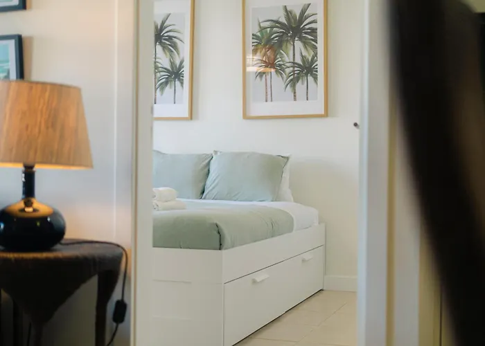 40 - Me And The Sea *