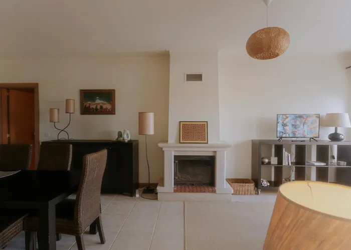 דירה 40 - Me And The Sea *